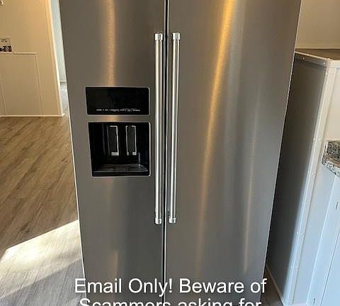 Stainless Steel Refrigerator with Ice Maker
