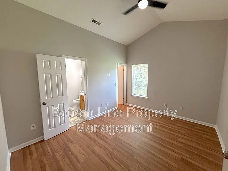 5503 Windy Valley Dr — Photo 11