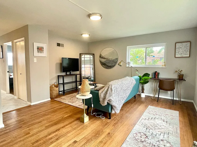 5447 Chippewa St #6A — Photo 7