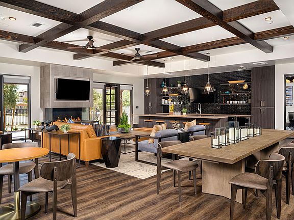 Resident Lounge - Reverse View