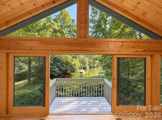 960 Middle Connestee Trl, Brevard, NC 28712