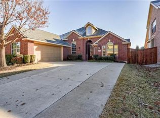 8330 Elena Dr, Lantana, TX 76226
