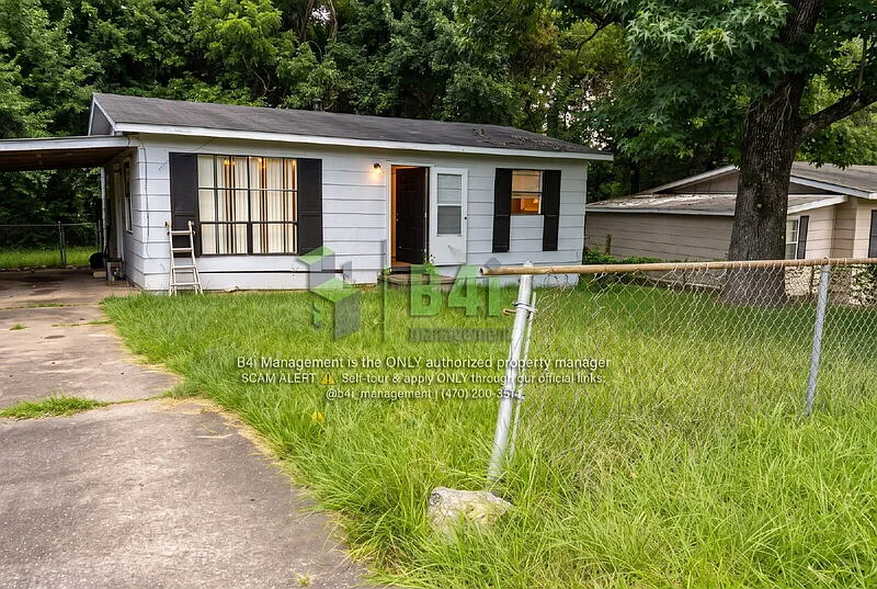 2 bed, 1.0 bath, 800 sqft, $825 — Photo 2