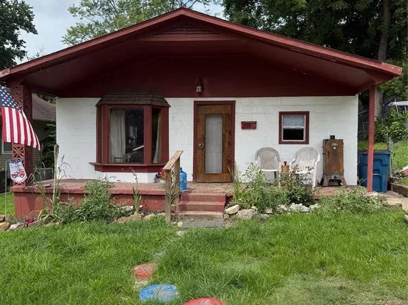 203 Washington Ave, Scott City, MO 63780