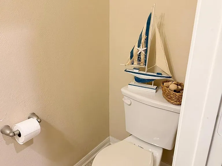 20703 Winghaven Dr — Photo 19