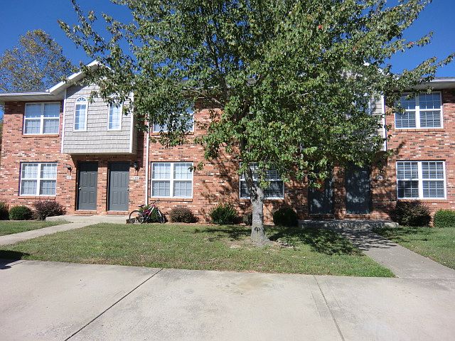 1st image of 14 Peartree Ln
