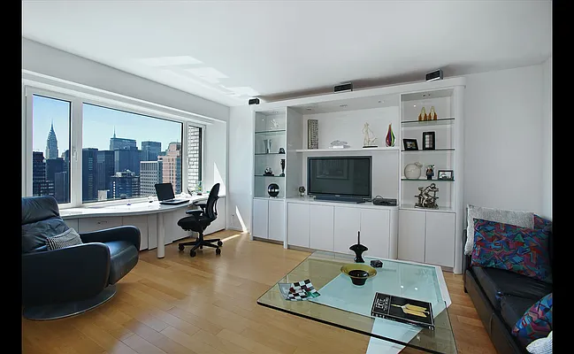 Sold by Douglas Elliman | media 27