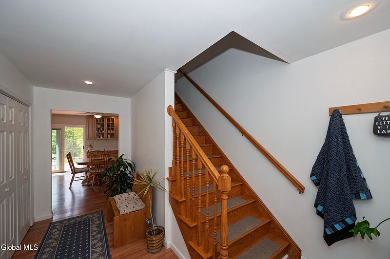 4th image of 31 Church Road