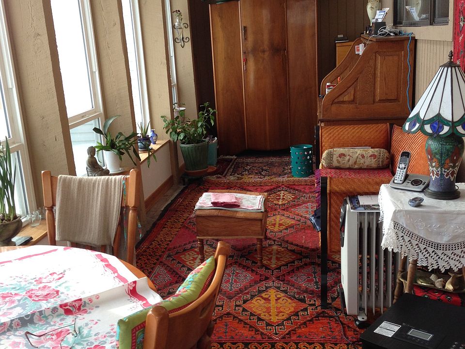 2nd image of 2341 Rattlesnake Ct APT C