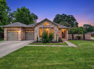 107 Cliffbrook Ln, Cleveland, TX 77327