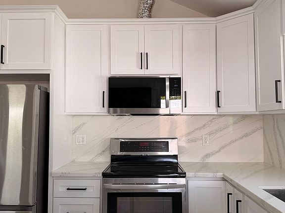 3rd image of 720 Geneva St