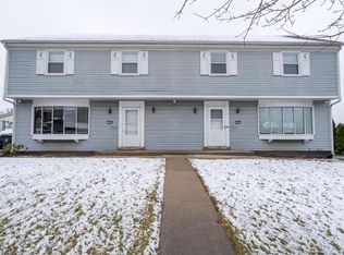 1567 Dover Dr #1569, Waukesha, WI 53186
