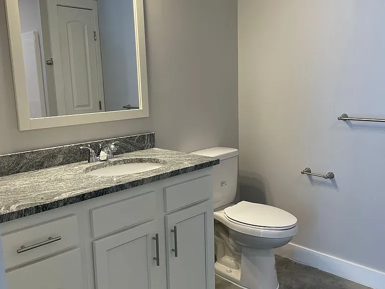 579 South St — Photo 4