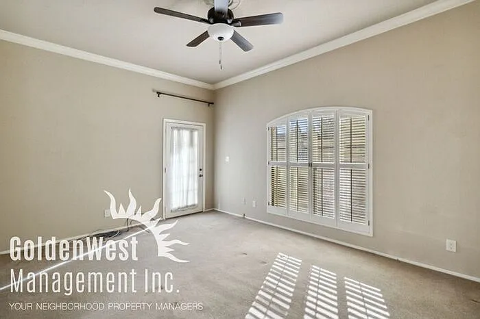 2441 E Rancho Dr — Photo 18