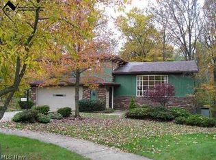 10375 Pamela Dr, Strongsville, OH