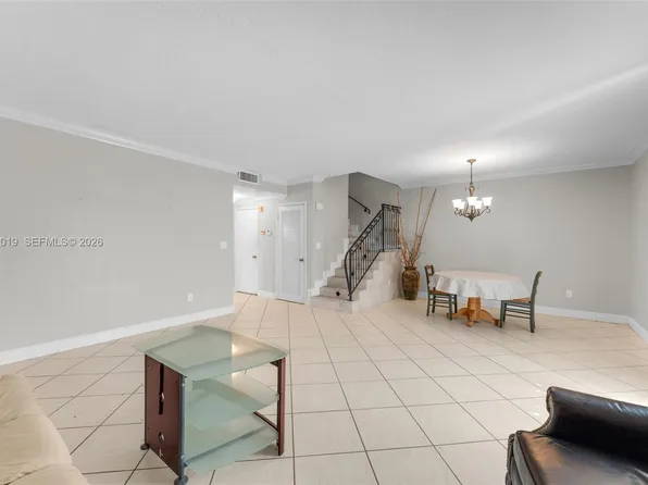 9110 SW 203rd Ter, Cutler Bay, FL 33189