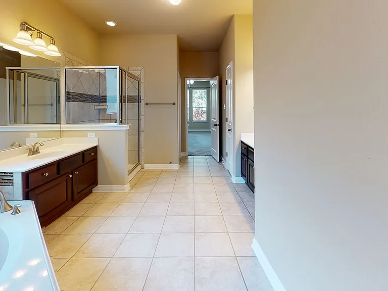 4209 Oldenburg Ln — Photo 3