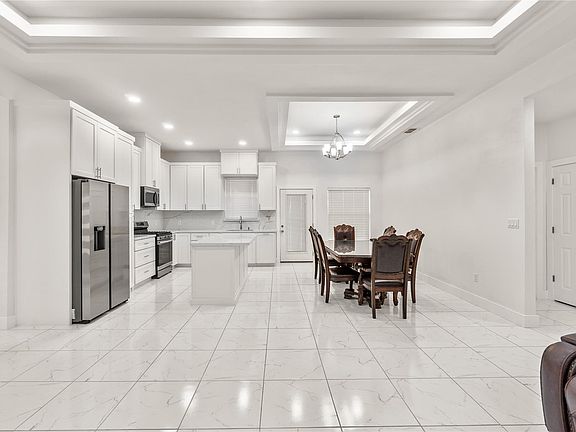4th image of 23232 Verde Ave