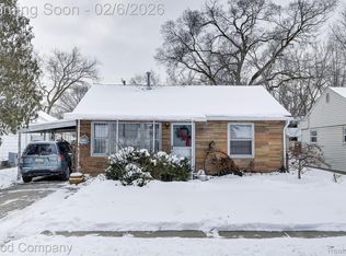 1560 E Meyers Ave, Hazel Park, MI