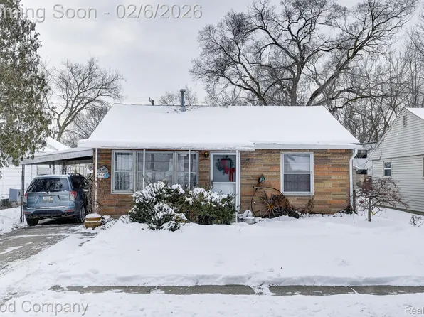 1560 E Meyers Ave, Hazel Park, MI 48030