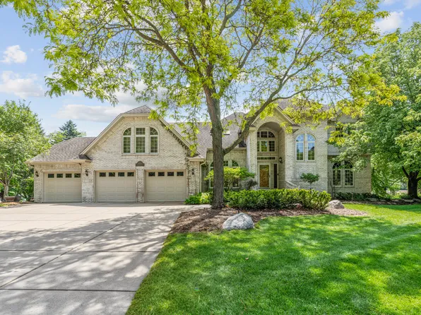 6210 Deerwood Cir N, Plymouth, MN 55442