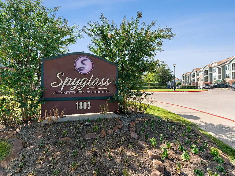 Spyglass Of Ennis — Photo 45