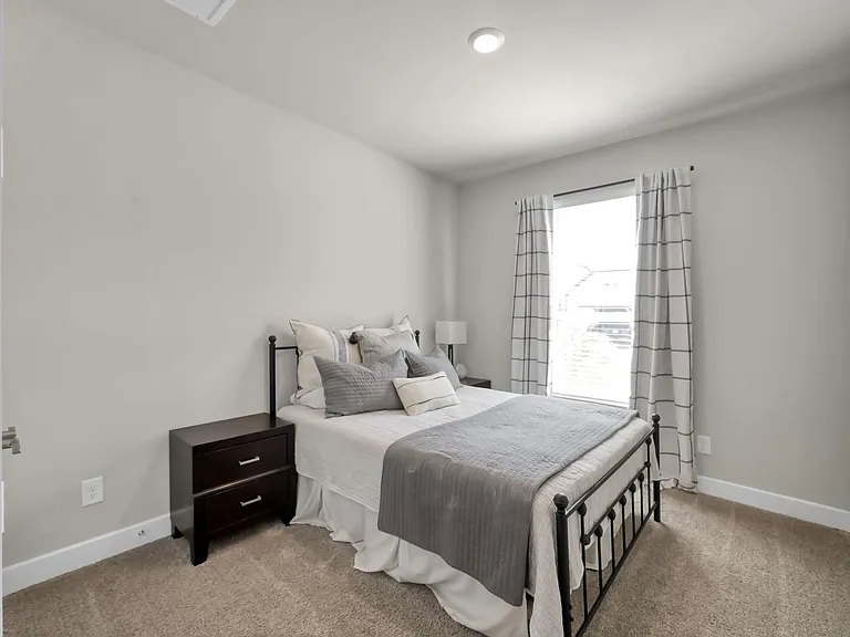 1123 Five T Ln — Photo 32