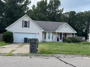 4211 Achilles Dr, Hope Mills, NC 28348
