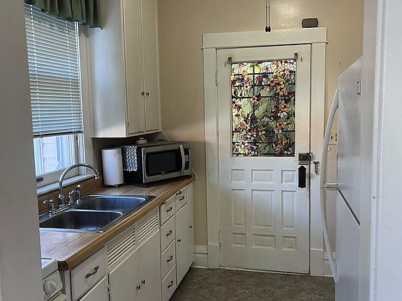 5th image of 157 Michigan Ave #4