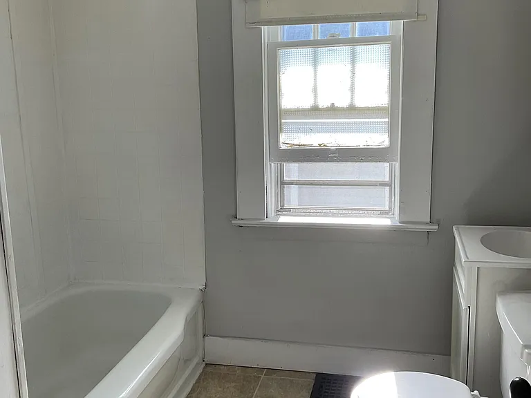 1829 Hale Ave — Photo 7