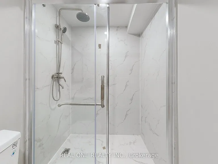 27 Gladiola Ct E — Photo 10