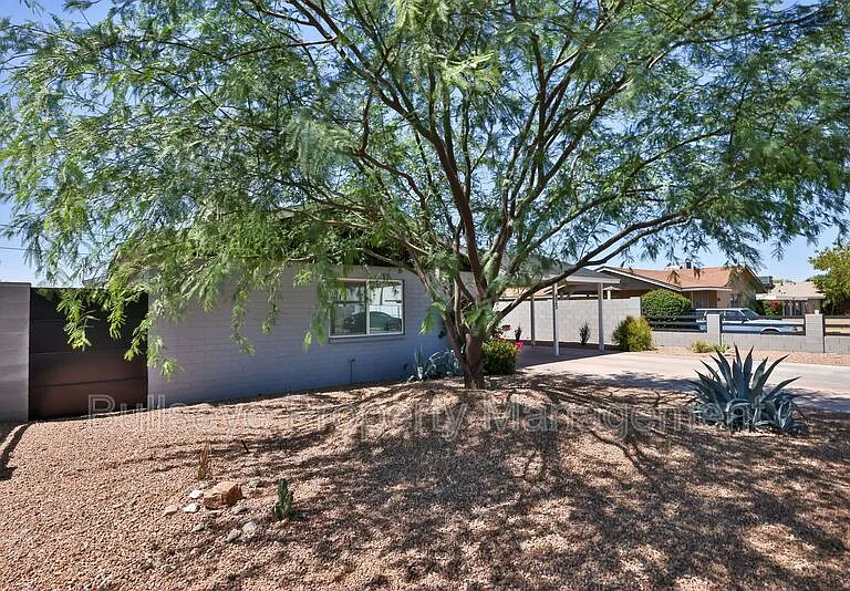 825 E Alice Ave #B — Photo 3
