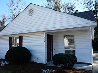 819 Varisty Drive — Photo 1