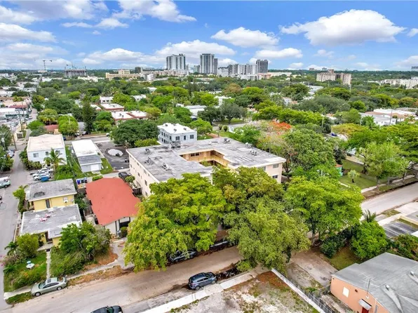 2031 Dewey Street #203, Hollywood, FL 33020