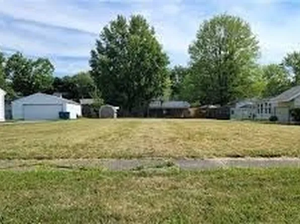 1928 E 41st St, Lorain, OH 44055