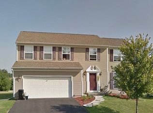 5565 Bingley Ln, Clay, NY 13041