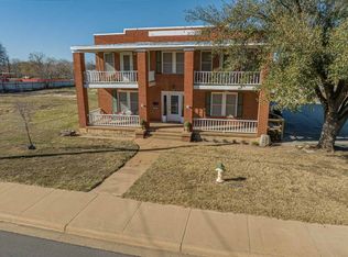 900 W Walker St, Breckenridge, TX 76424