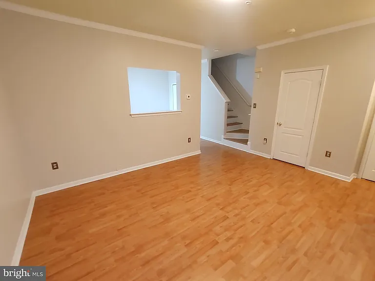 16604 Eastview Ter — Photo 13
