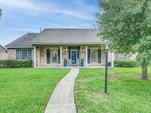 12906 Advance Dr, Houston, TX 77065