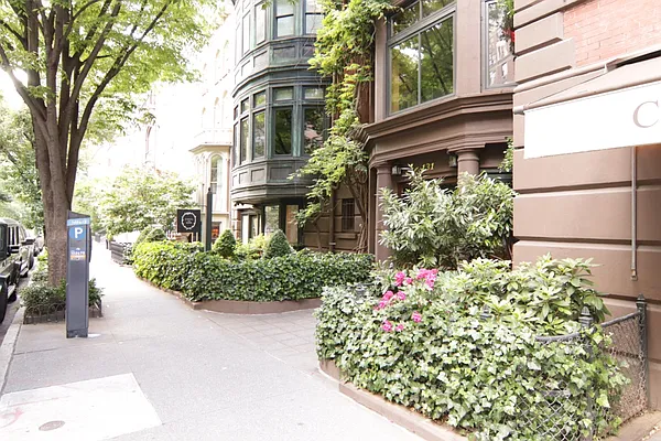 Rented by Halstead Real Estate | media 13