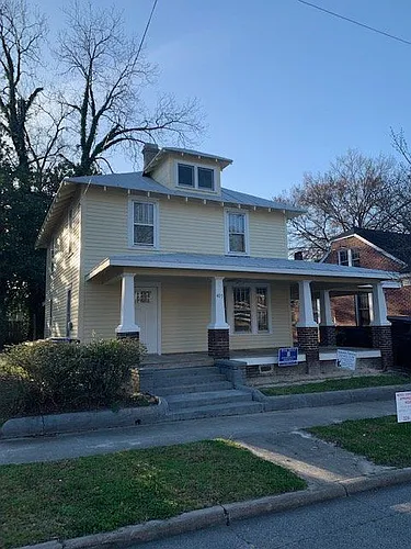 407 Biltmore St Photo 1