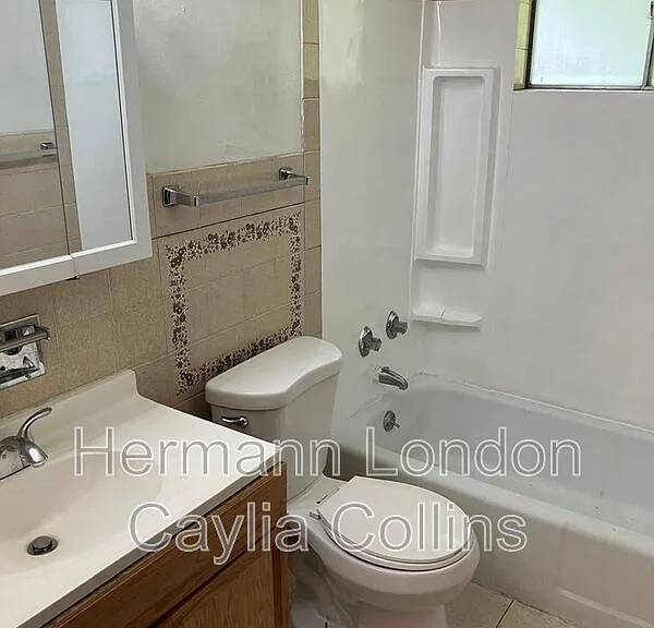 234 Connolly Dr — Photo 5
