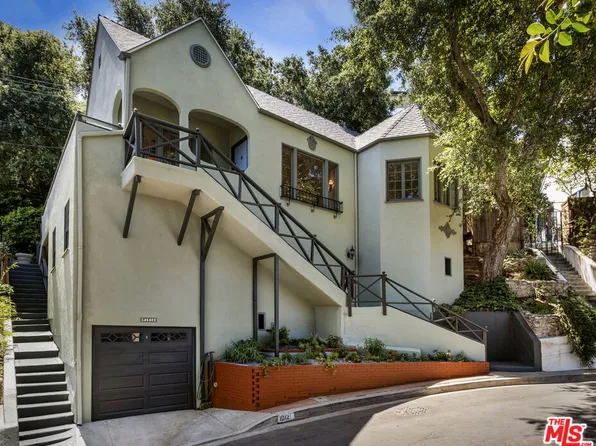 1012 Marion Dr, Glendale, CA 91205