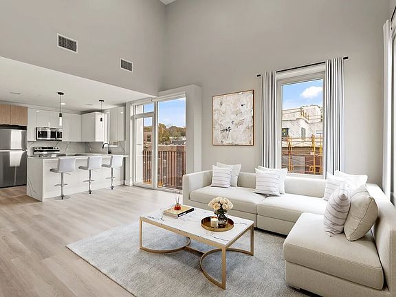 3rd image of 211 Green St #403