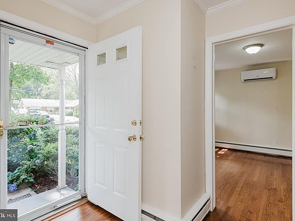 2nd image of 15 Bramble Ln