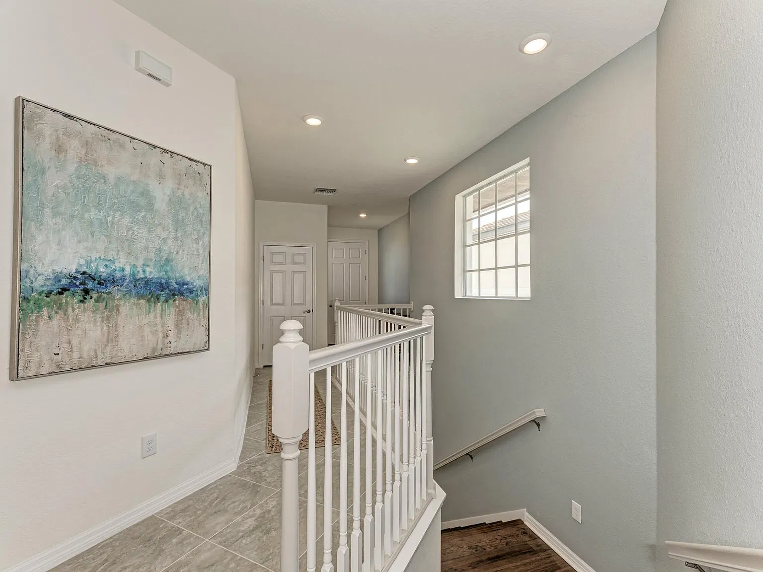 3 bed, 2332 sqft, $5,600 — Photo 4