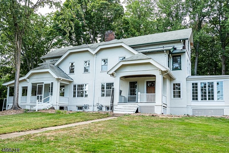 1st image of 431 Mountain Ave