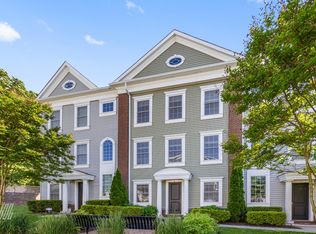 16 Roosevelt Dr, Wood Ridge, NJ 07075