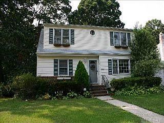 5th image of 1068 Lakeshore Dr