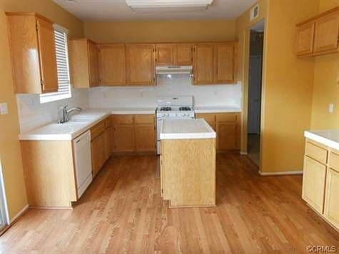 5th image of 24969 Rhine St